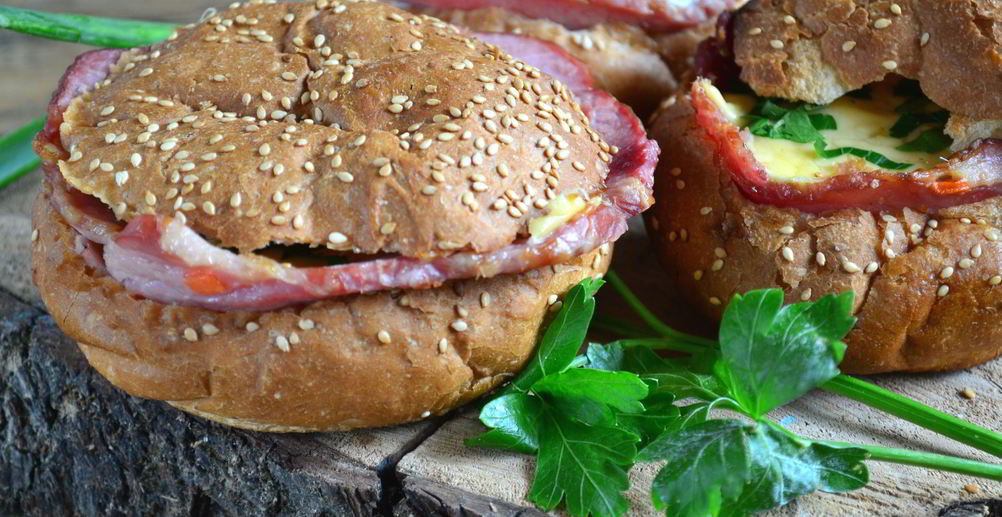 Рецепт яичницу в булочке