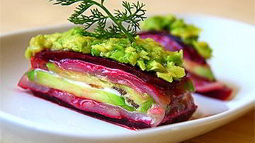 Рецепт Закуски из авокадо с сельдью и свеклой