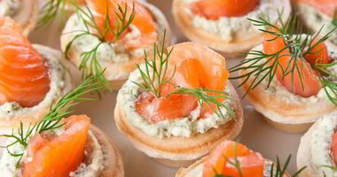 Рецепт Закуски с копченым лососем