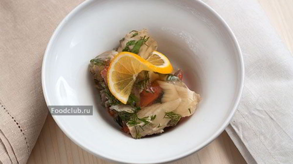 Как приготовить заливное из двух видов рыбы