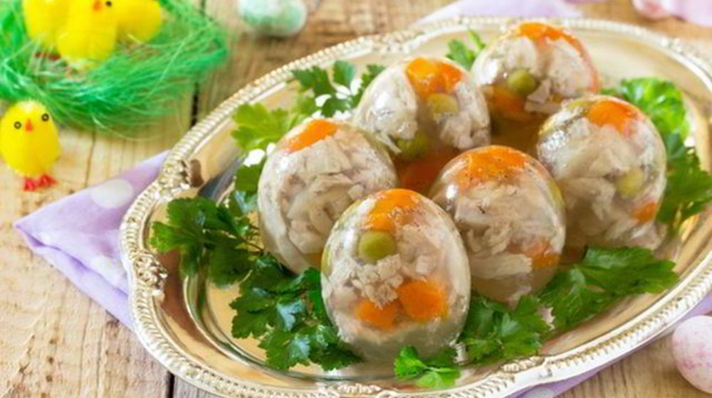 Как приготовить заливное из курицы с овощами