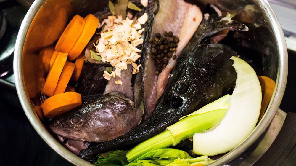 Как приготовить заливное из осетрины