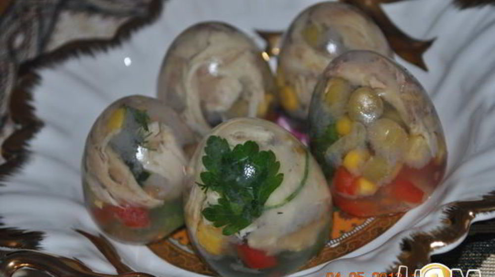 Как приготовить заливное в яйце