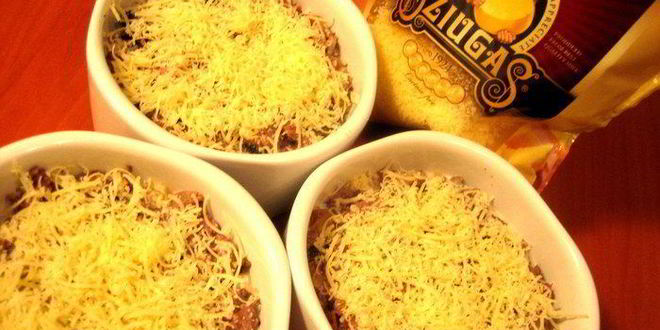 Рецепт жульена печеночного с грибами под сыром джюгас